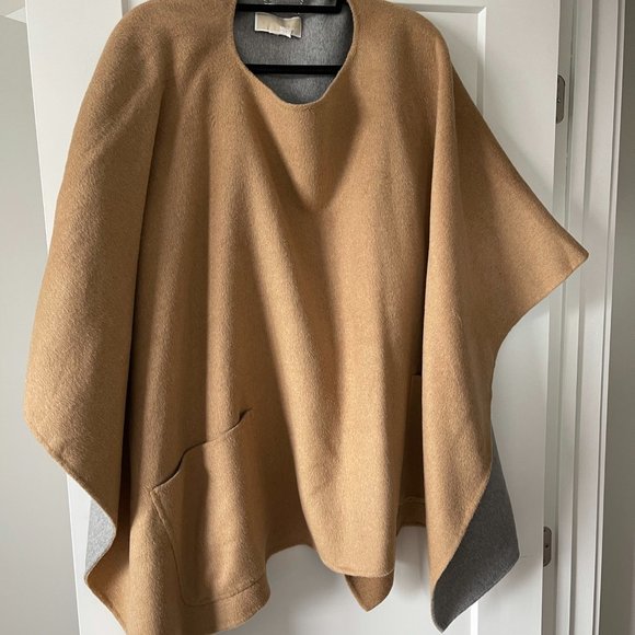 Michael Kors Poncho - One Size - Picture 4 of 5